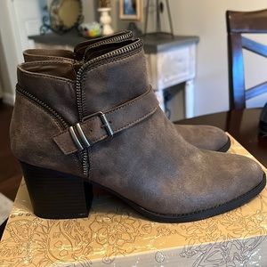 American Rag Milly Ankle Boot size 10